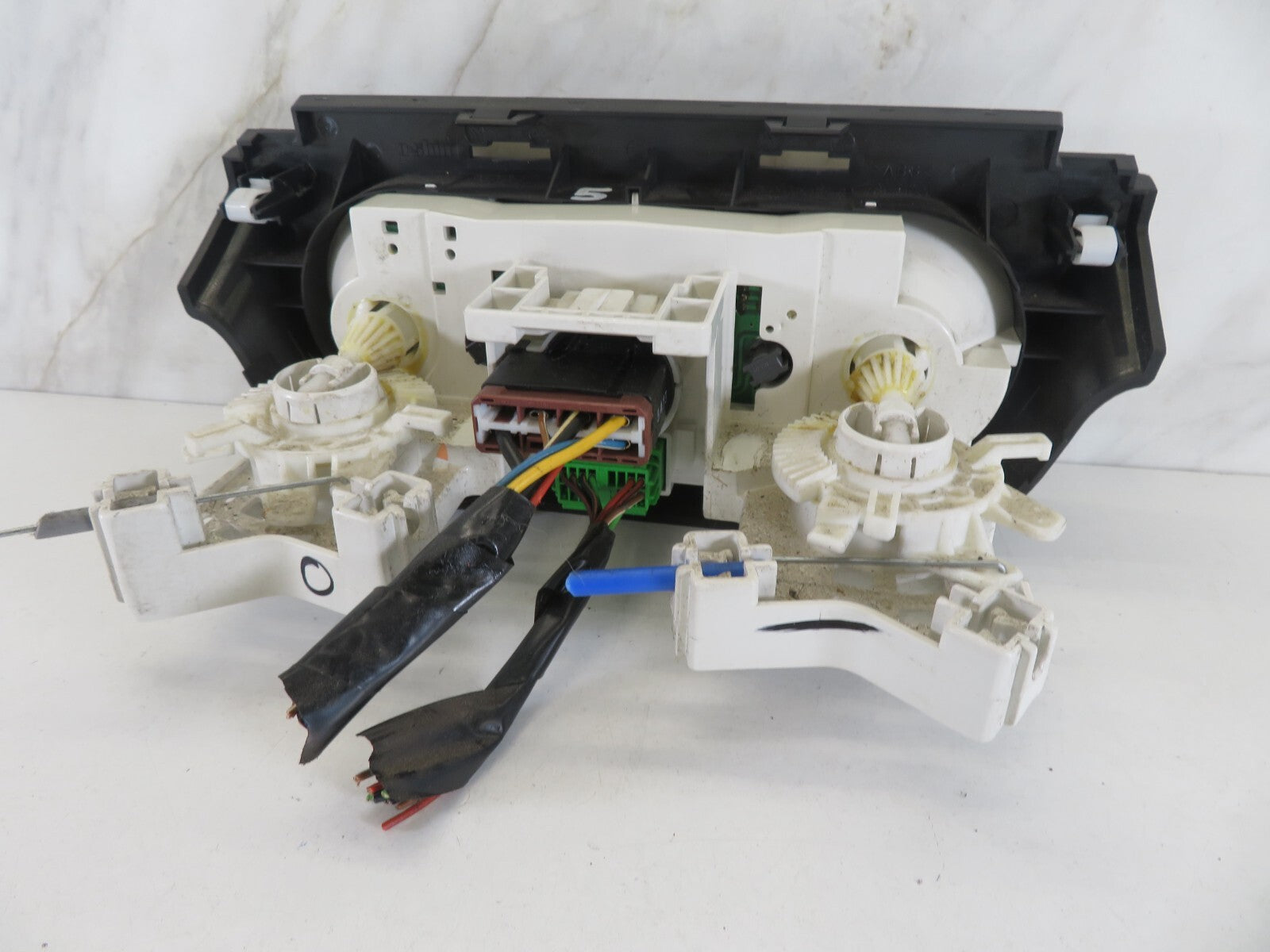 SUZUKI SWIFT HEATER CLIMATE CONTROLS 2005-2010 A1235-5