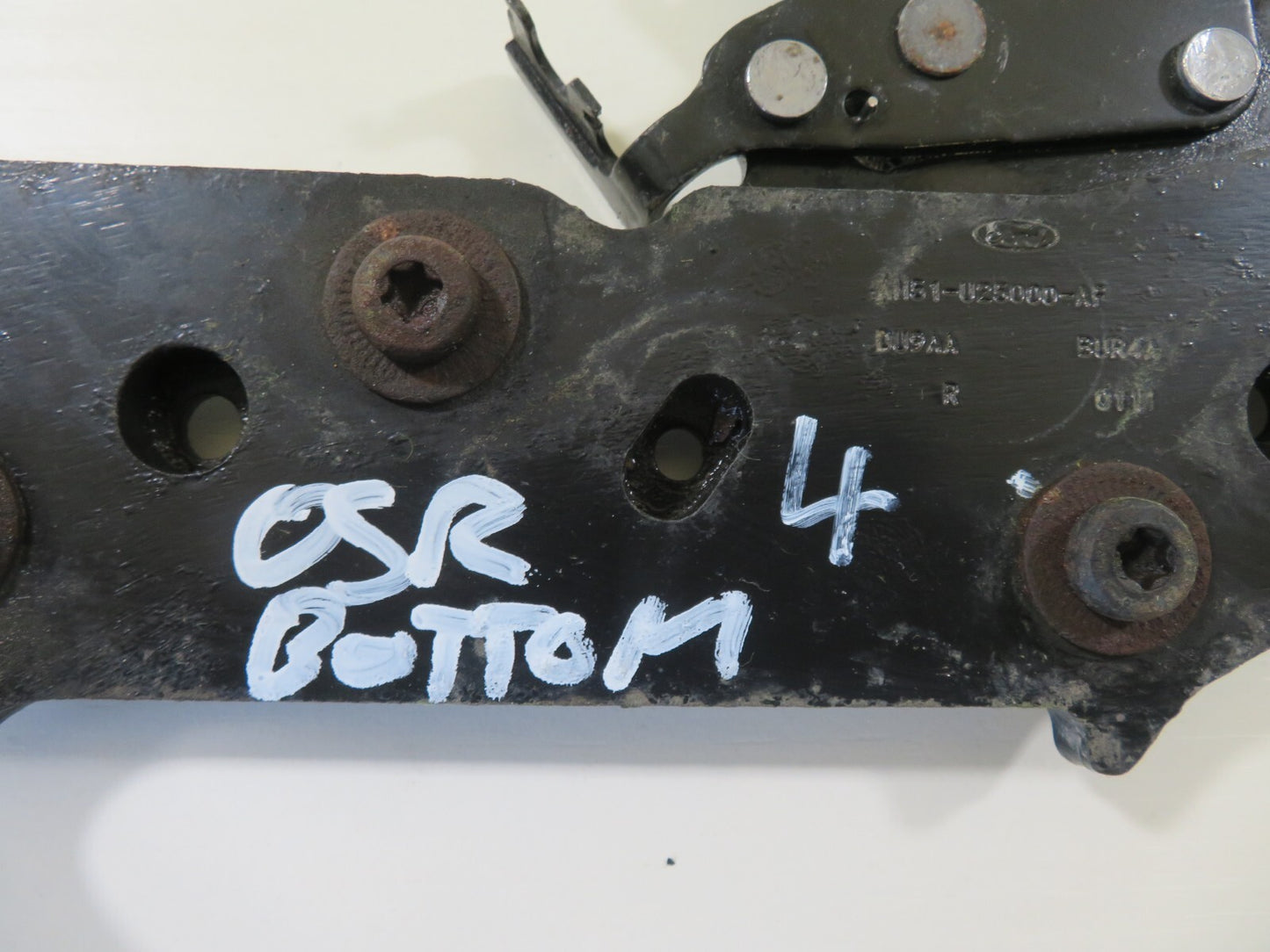 FORD C MAX GRAND OSR BOTTOM GUIDE ROLLER HINGE AM51-U25000-AF 2011-2015 1507-4