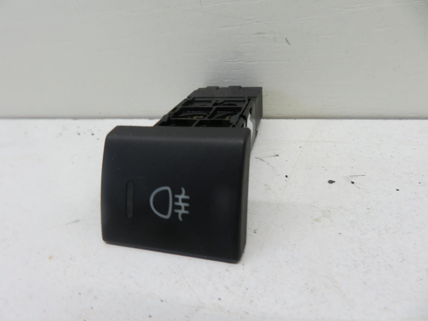 LAND ROVER FREELANDER 1 FOG LIGHT SWITCH YUE500110 1997-2006 1734-23