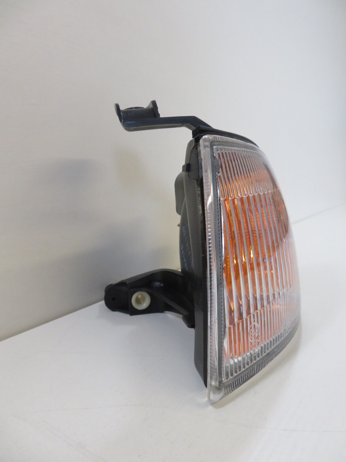 NS PASSENGER LH FRONT INDICATOR LIGHT FOR SUZUKI BALENO 1995-1998 RS1