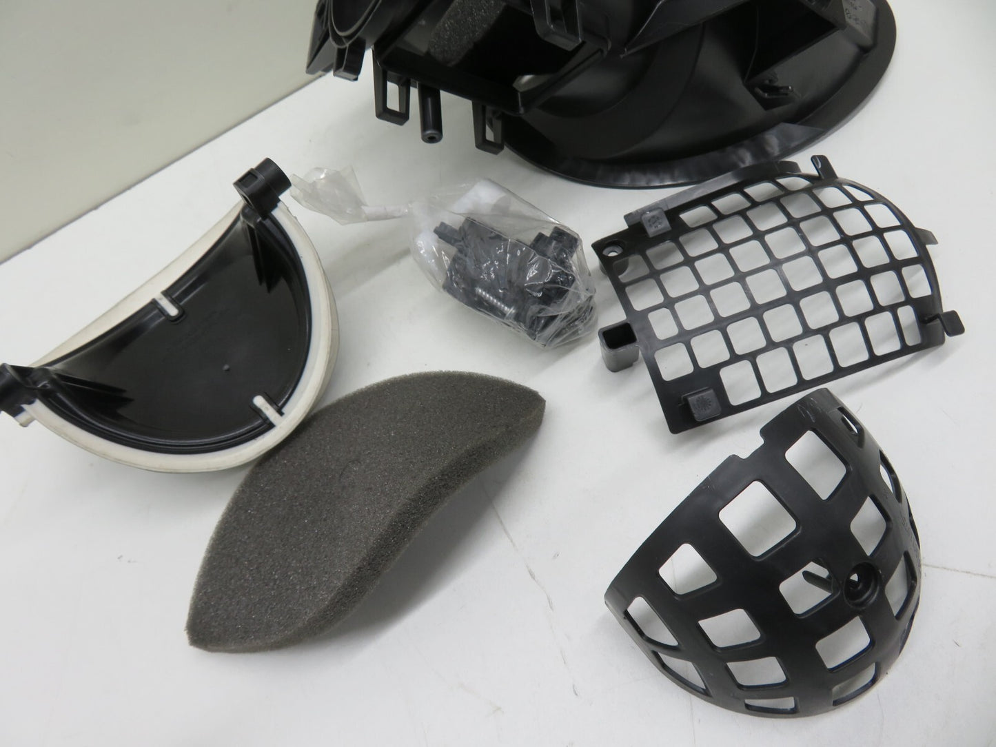 PEUGEOT 208 MK2 P21 HEATER AIR CHANNEL 9840405280