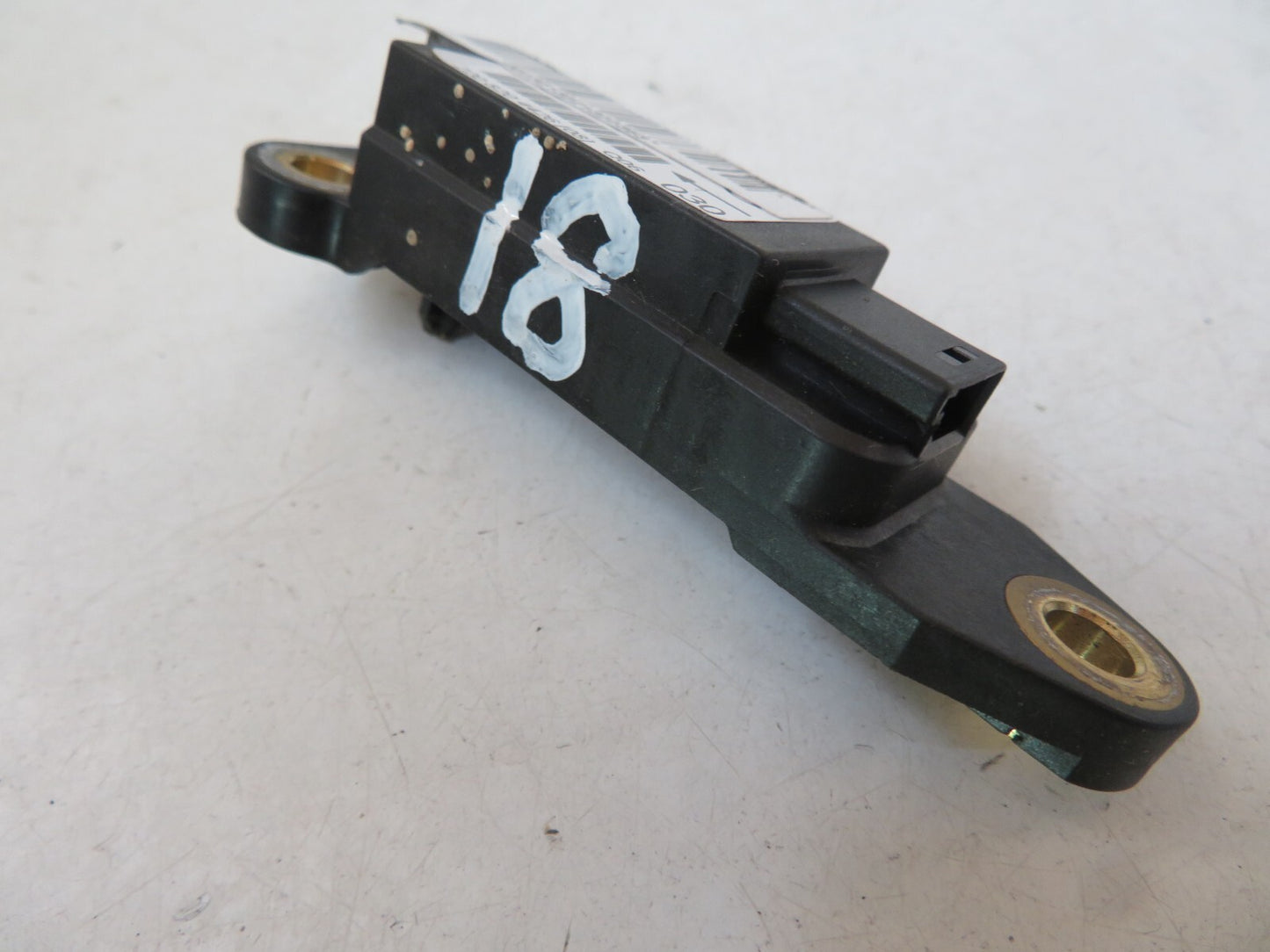 MERCEDES S CLASS W220 IMPACT SENSOR 2208204426 1998-2005 A1415-18