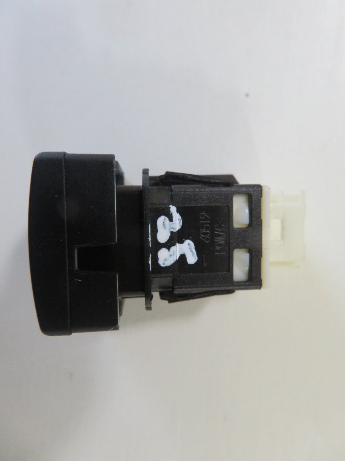 PEUGEOT 308 CHILD LOCK SWITCH 96593246XT 2007-2013 1349-25