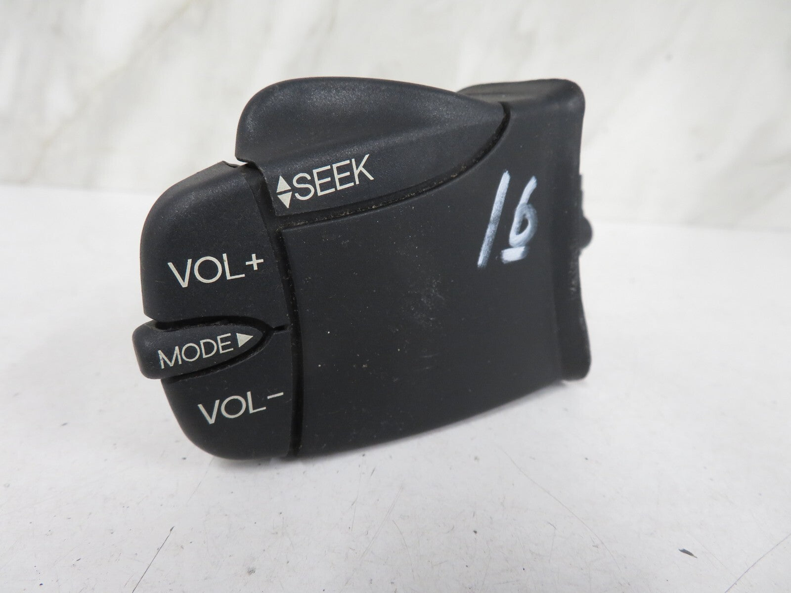 FORD MONDEO MK3 STEERING WHEEL VOLUME CONTROLS 96AB-14K147-AD 2000-2007 1342-16