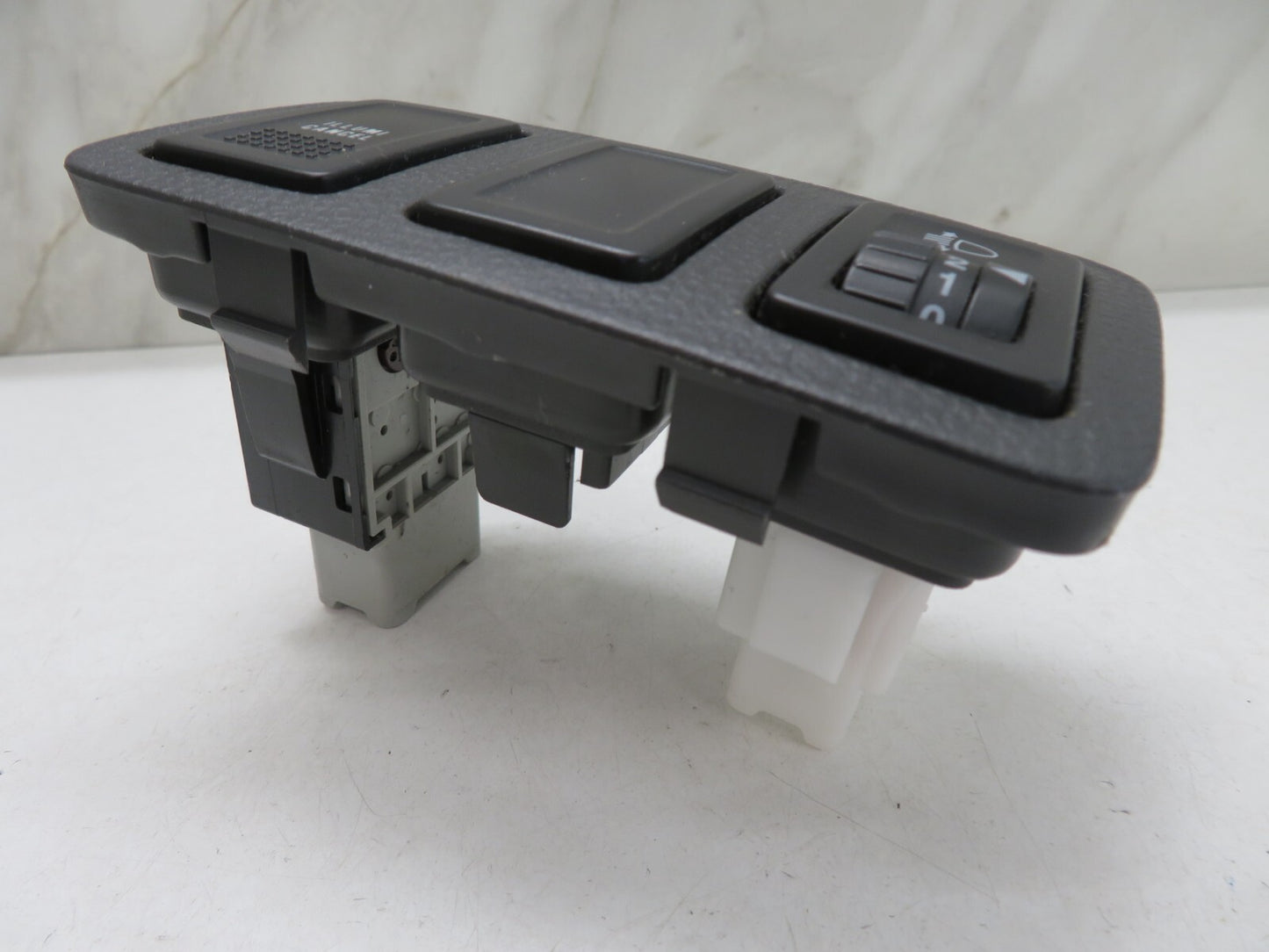 SUZUKI SWIFT HEADLIGHT LEVEL SWITCH 2005-2010 AM1544-8