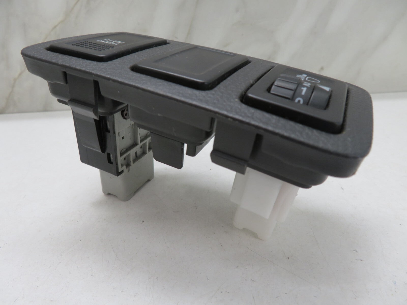 SUZUKI SWIFT HEADLIGHT LEVEL SWITCH 2005-2010 AM1544-8