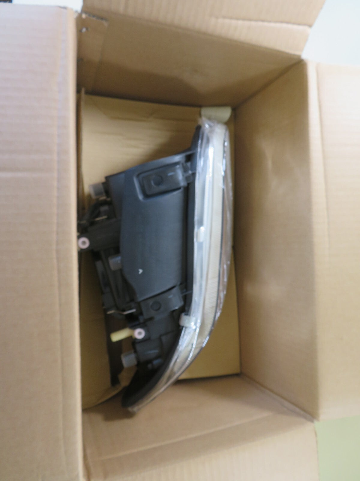 DEPO OS DRIVER HEADLIGHT RH 445-1110R-RD-EM FITS SEAT IBIZA 1999-2002 LM53