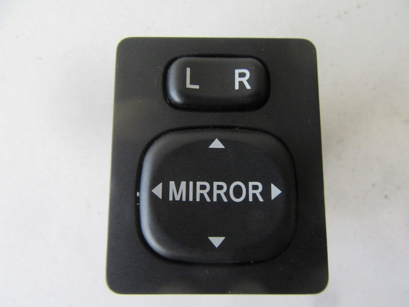 DAIHATSU YRV MIRROR CONTROL SWITCH 2000-2005 HW03