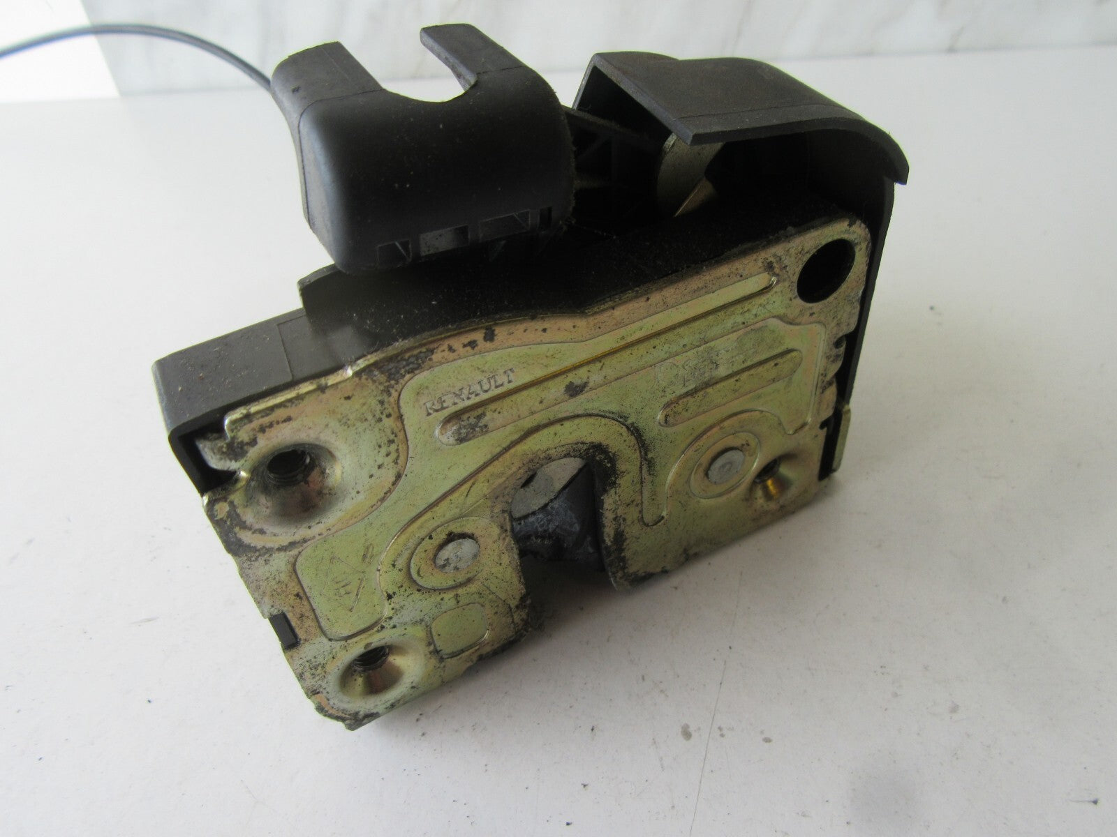 RENAULT SCENIC MK1 NSF DOOR LOCK CATCH 1999-2003 AMS1418-2