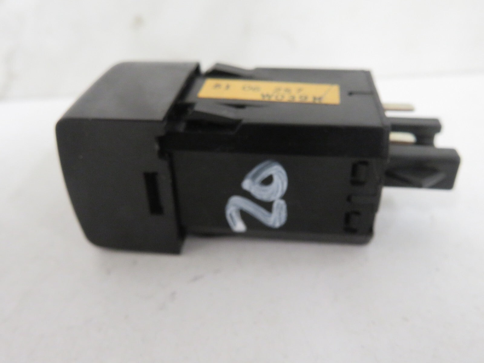 SAAB 93 9-3 HEADLIGHT LEVEL SWITCH 5106257 1998-2002 SB20