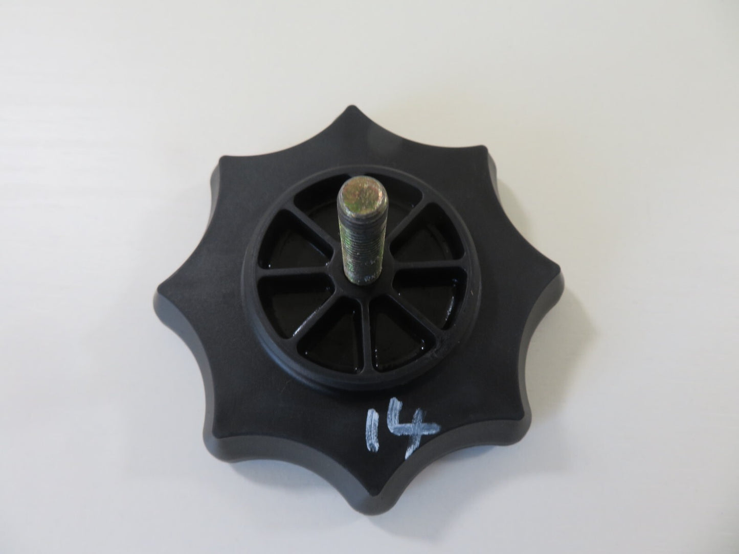 SKODA FABIA MK1 SPARE WHEEL CLAMP 1999-2004 1741-14