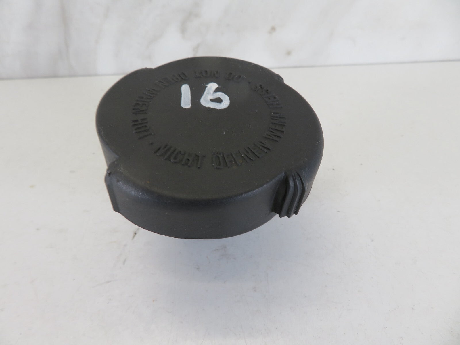 BMW 528I E39 ANTIFREEZE COOLANT CAP 1995-2004 A1105-16