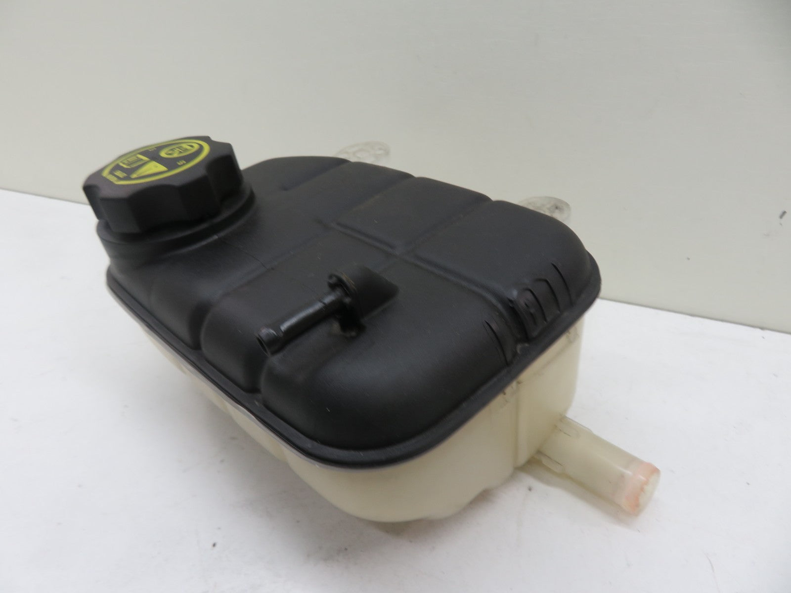 VAUXHALL MOKKA ANTIFREEZE HEADER TANK 95201979 2012-2016 1147-10