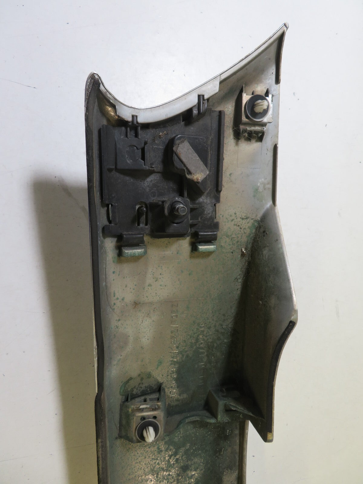 PEUGEOT 4007 REAR TAILGATE BOOT TRIM 2007-2012