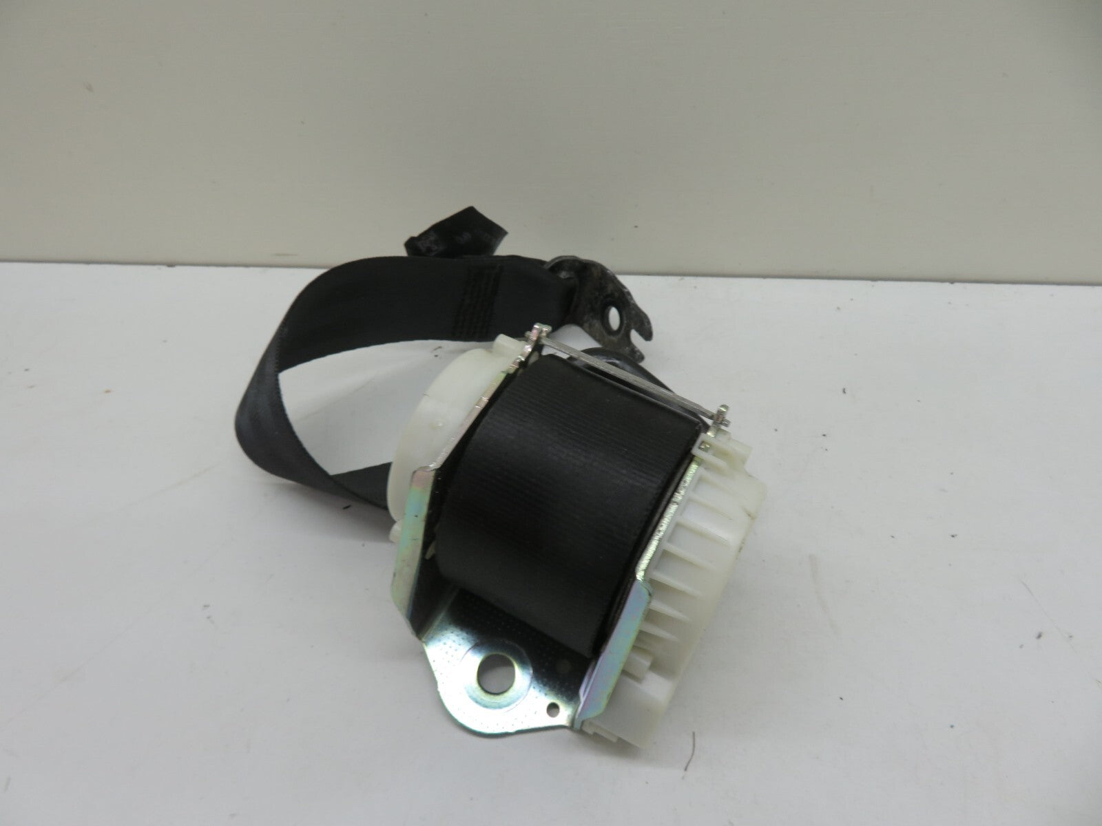 FORD FIESTA MK7 ST180 NSR REAR SEAT BELT 8V51-A611B69-AJ 2013-2017 1546-5