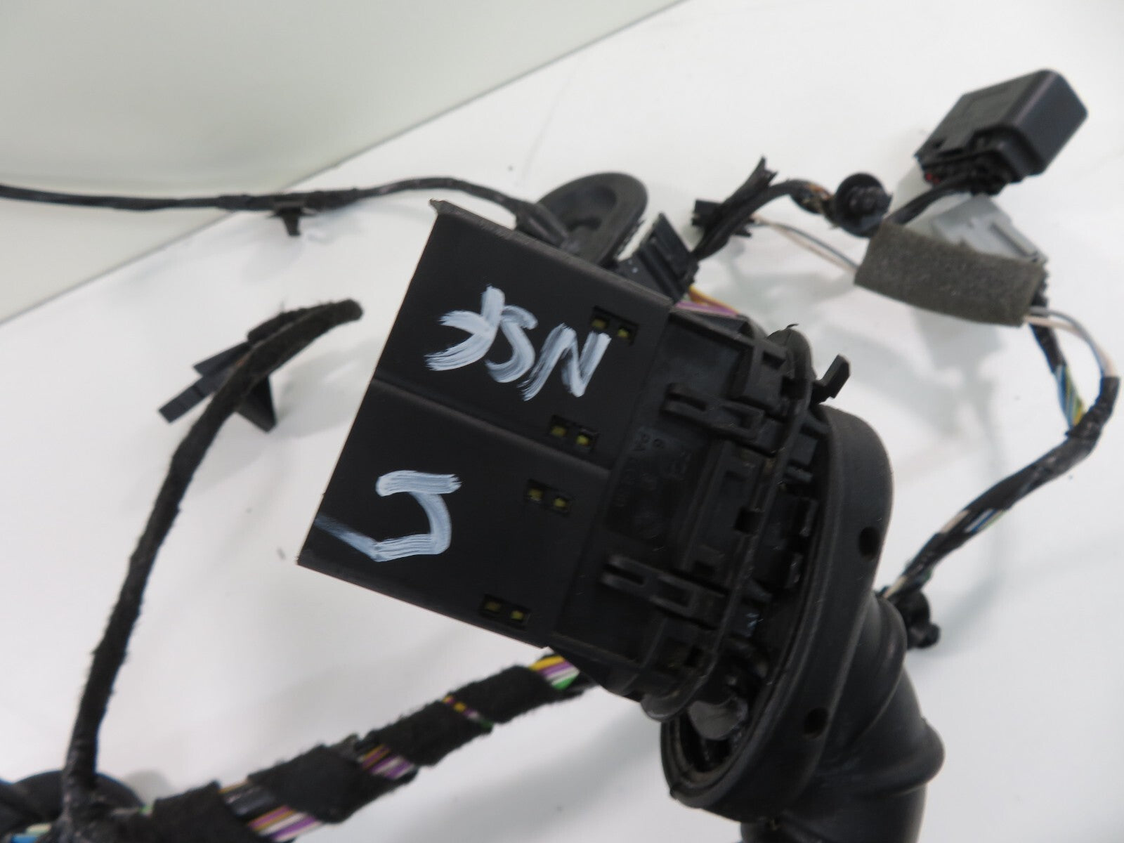 FORD C-MAX NSF PASSENGER DOOR WIRING LOOM 8M5T-14K138-GEB 2006-2010 1511-5