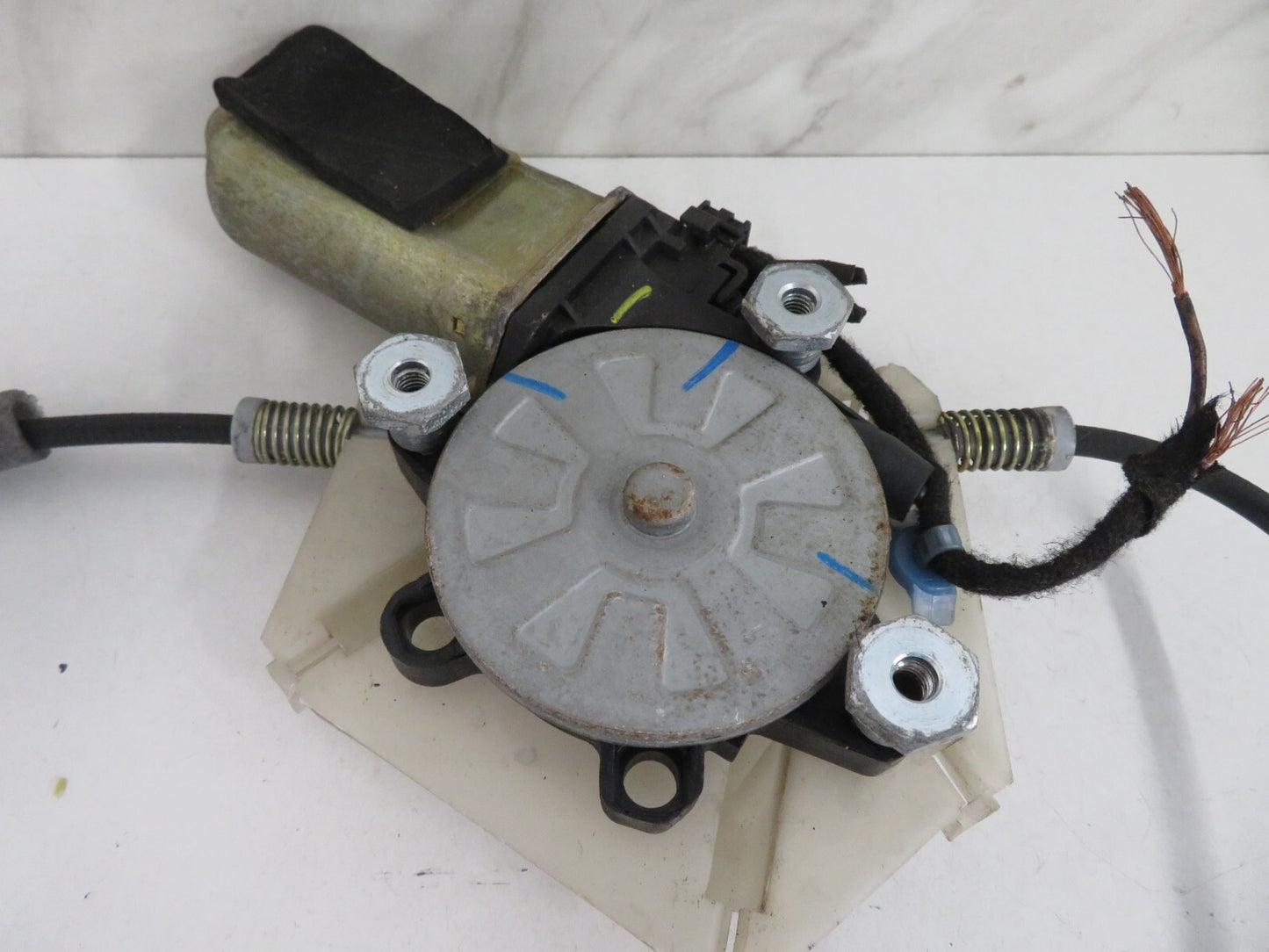 VOLVO V40 NSR PASSENGER REAR WINDOW REGULATOR 1995-2004 AMS-11