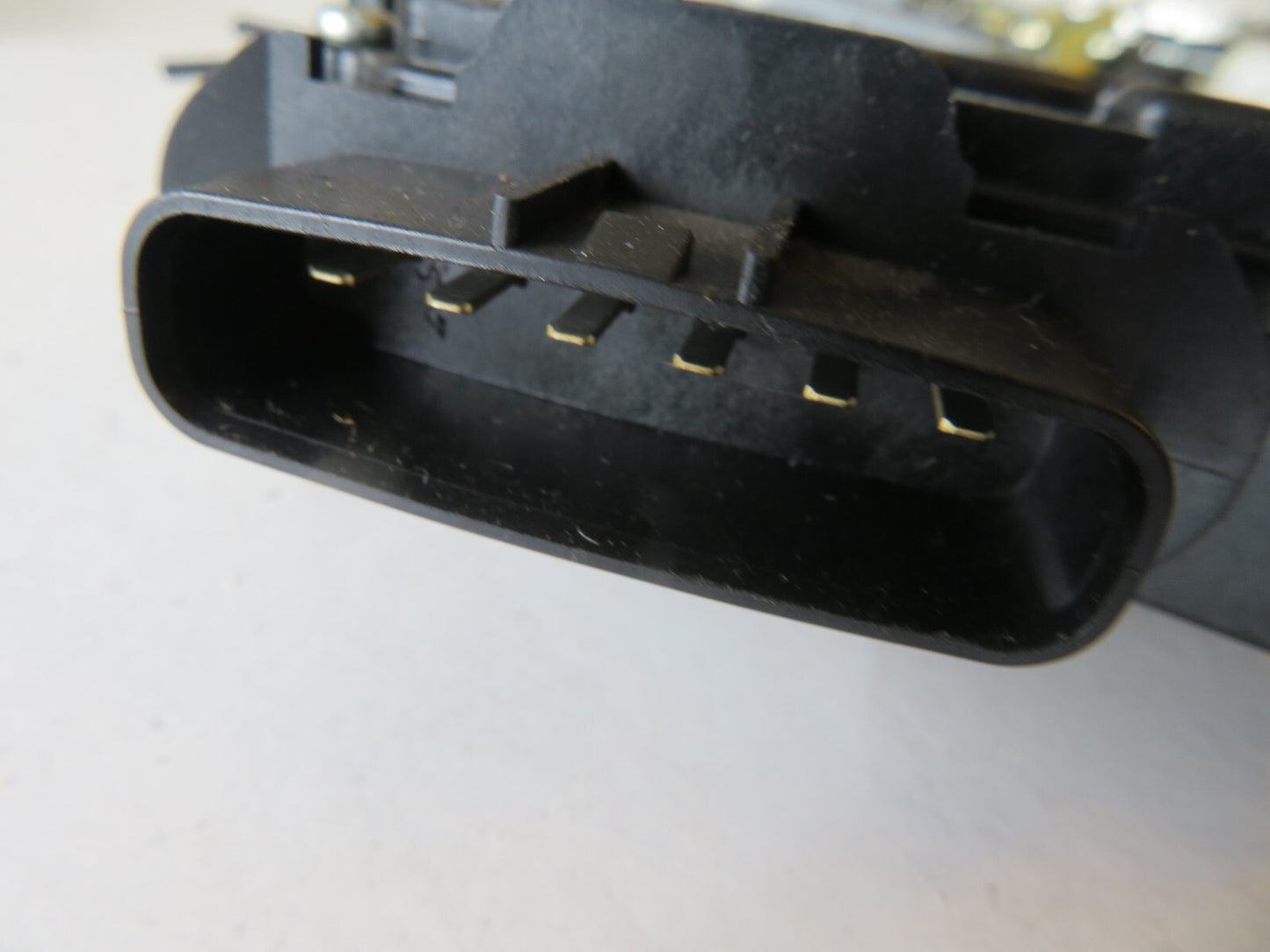 MAZDA 5 OSR DOOR LOCK CATCH 2005-2010 AMS1547