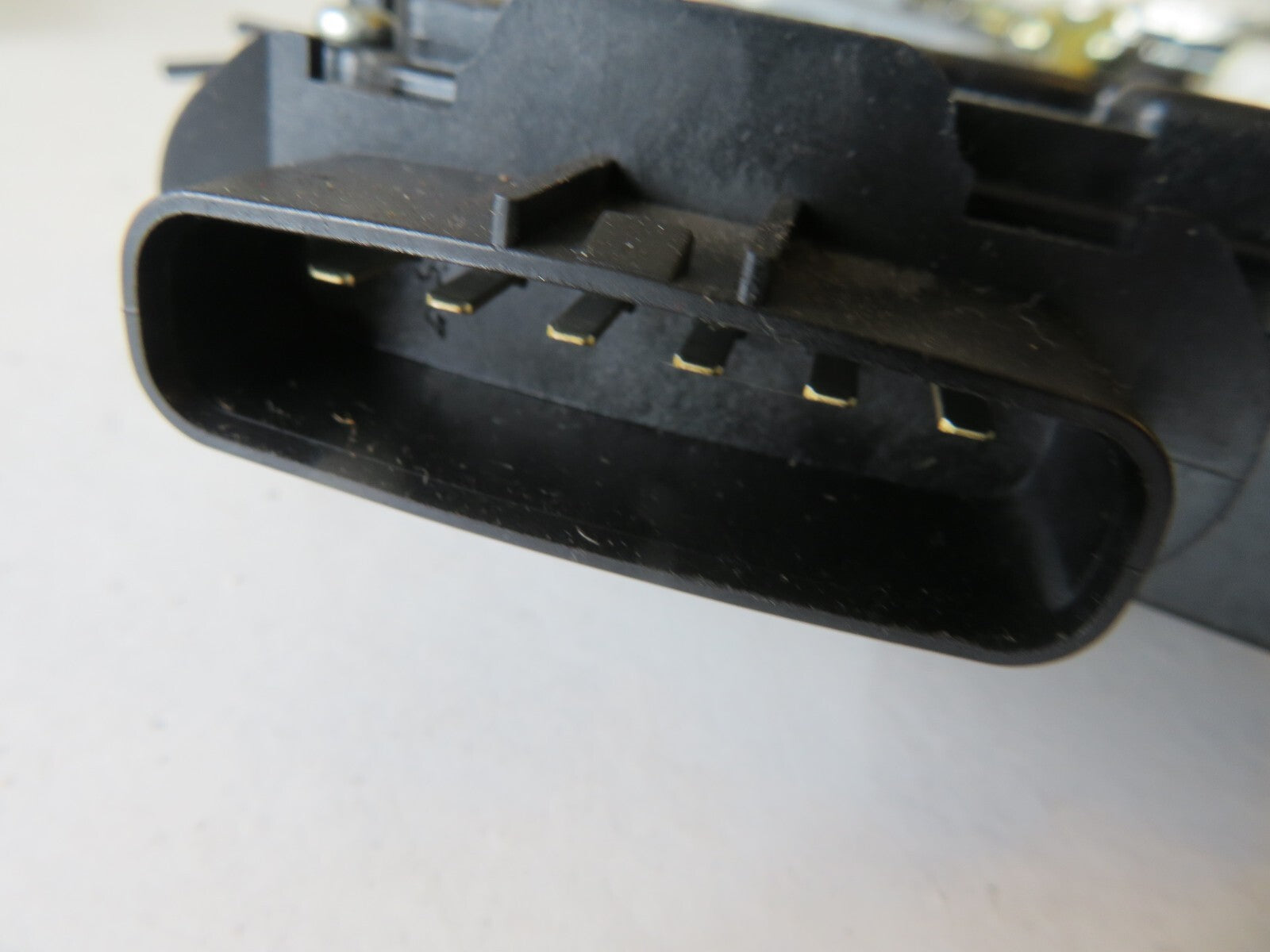 MAZDA 5 OSR DOOR LOCK CATCH 2005-2010 AMS1547