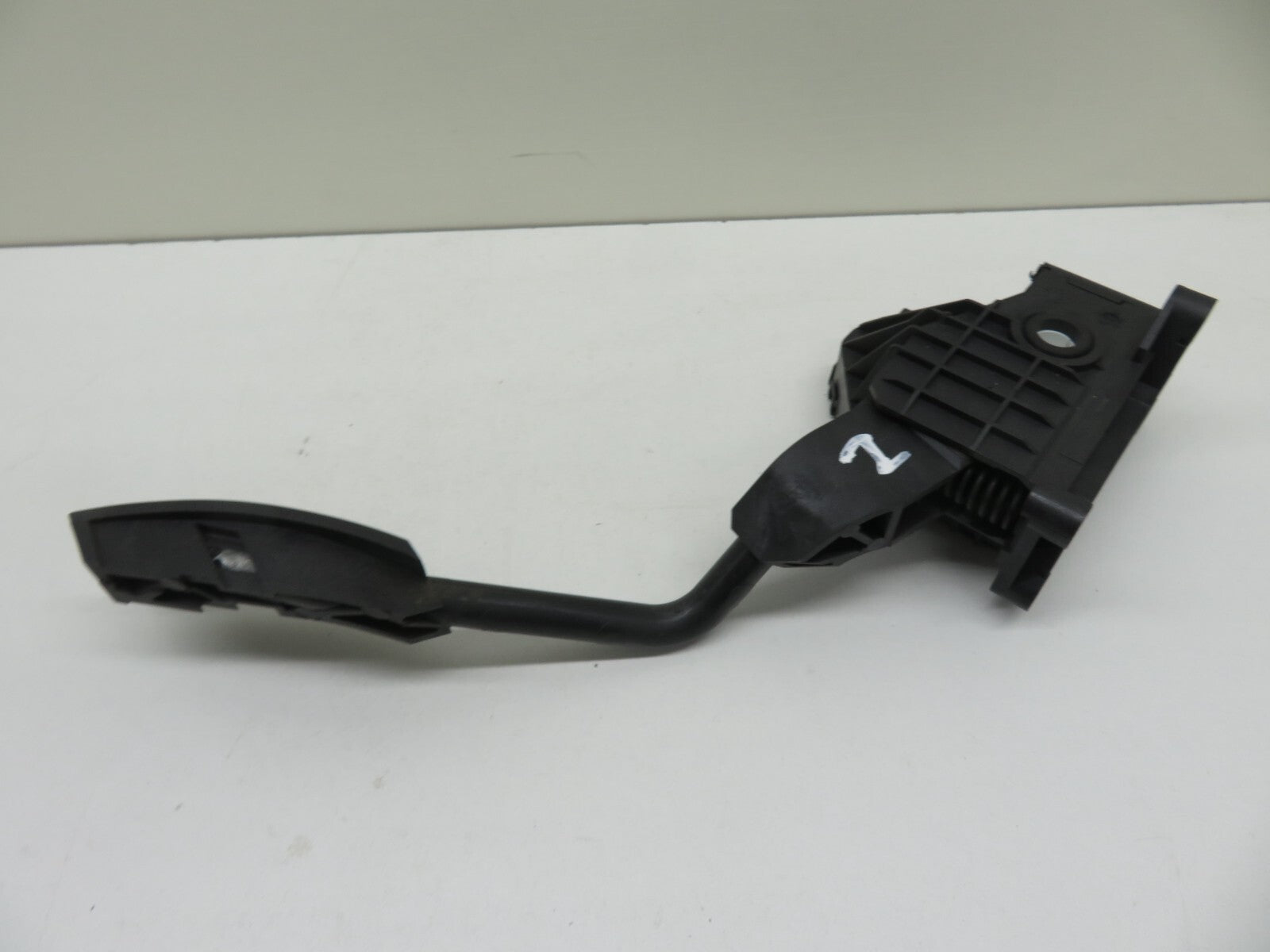 VAUXHALL CORSA D THROTTLE PEDAL 55702021 2006-2010 1700-2