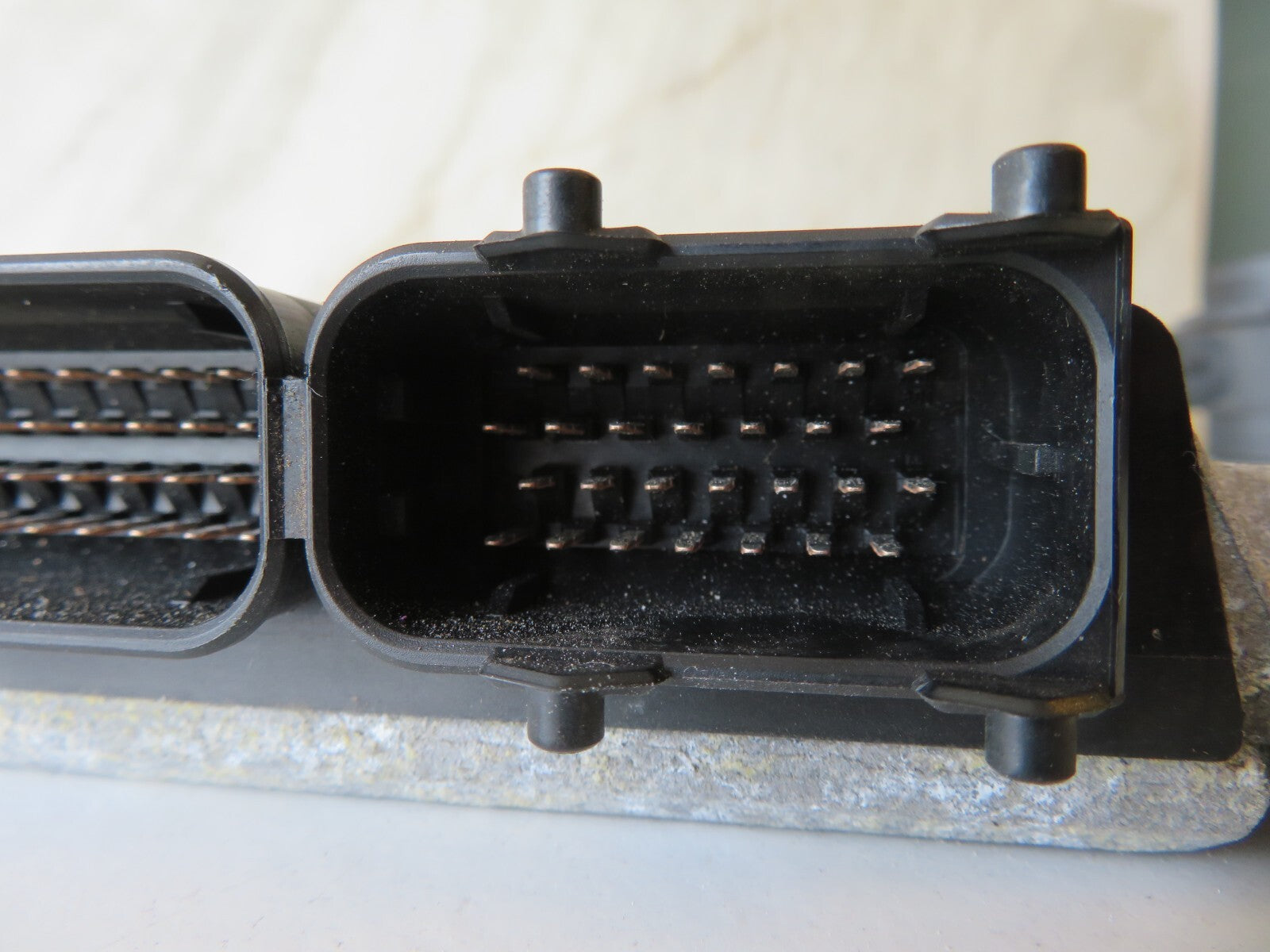 VOLKSWAGEN VW BORA ENGINE ECU 06A 906 018 EF  1999-2004 WG18