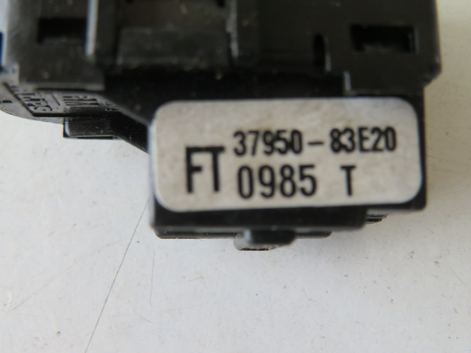 SUZUKI IGNIS MIRROR CONTROL SWITCH 37950-83E20 2000-2008 AMS1137