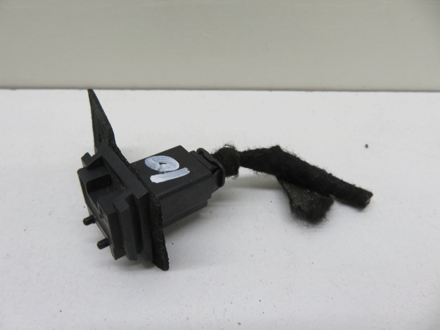 CITROEN BERLINGO MK2 BOOT HANDLE SWITCH 2008-2014 1756-10