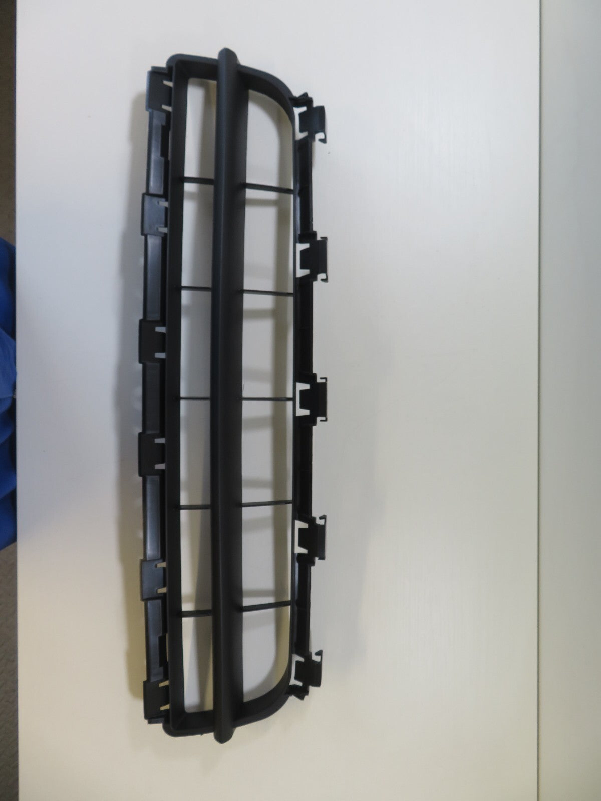 FRONT LOWER BUMPER GRILLE FOR RENAULT CLIO CAMPUS 2006-2010