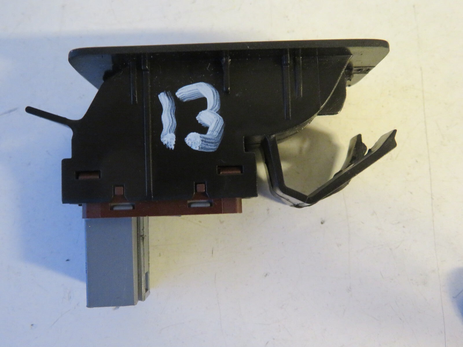 VOLKSWAGEN VW TOURAN FUEL FLAP RELEASE 1T0959551A 2003-2010 AMS1452-13