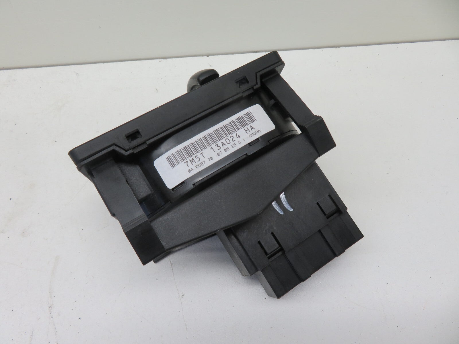 FORD FOCUS ST 225 HEADLIGHT SWITCH 7M5T-13A024-HA 2006-2010 1232-11