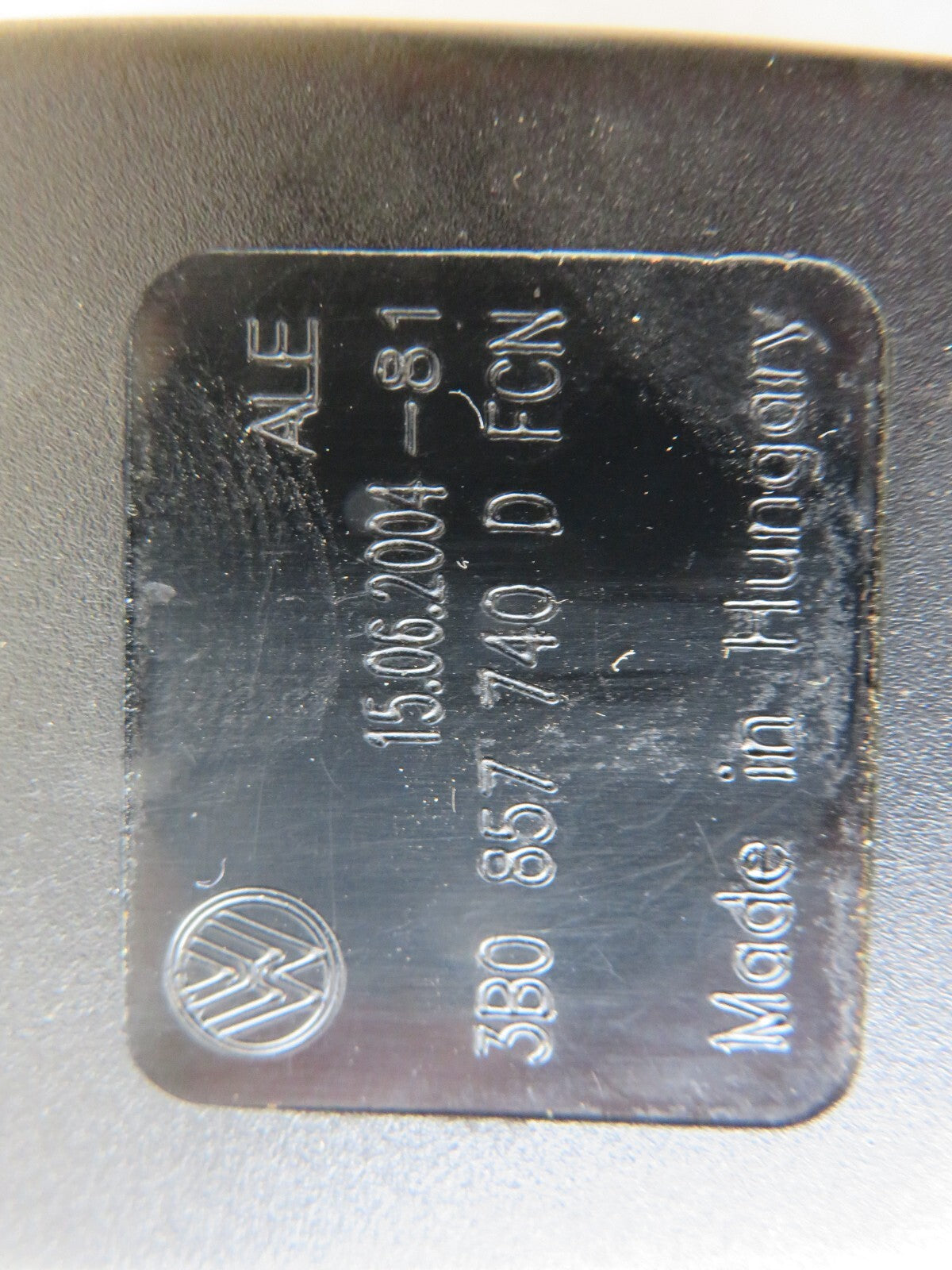 VOLKSWAGEN VW PASSAT B5.5 OSR SEAT BELT BUCKLE 3B0857740D 01-05 AMS1348