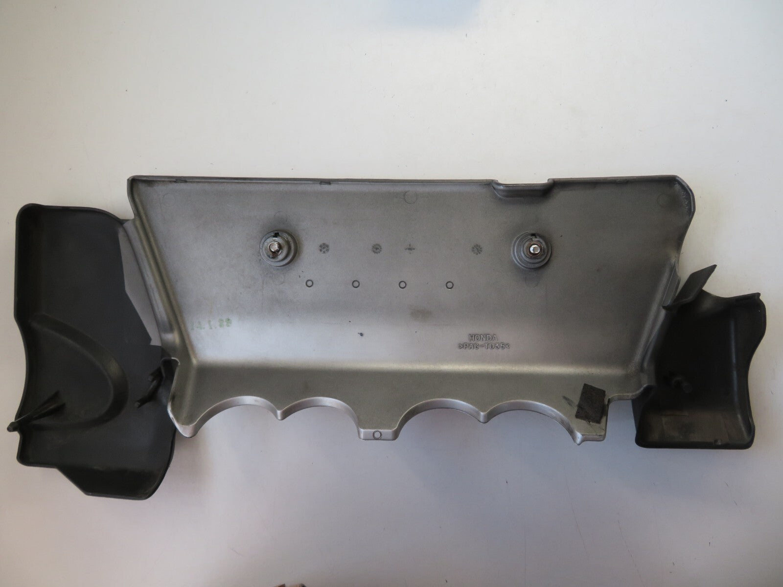 HONDA STREAM 2.0 VTEC ENGINE COVER 2000-2006 A1431-1