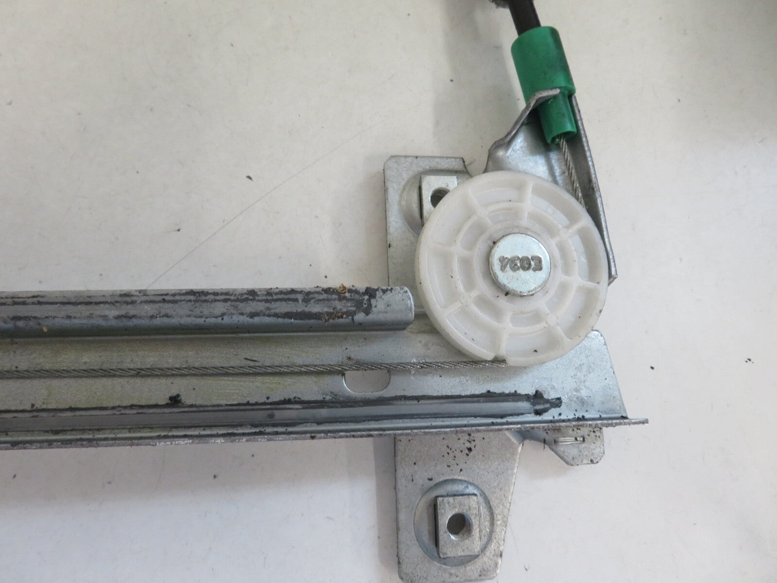 VOLVO V40 NSR PASSENGER REAR WINDOW REGULATOR 1995-2004 AMS-11