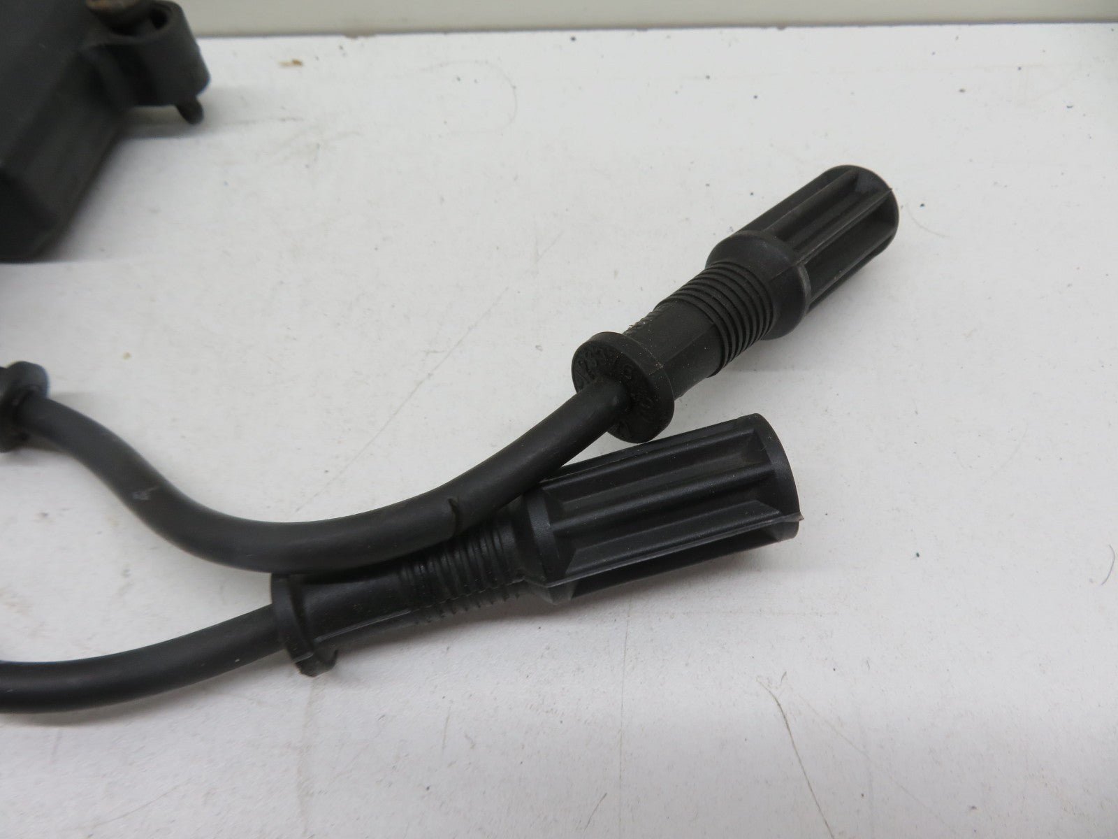 FIAT 500 1.2 IGNITION COIL WITH LEADS 55200112 2007-2012 1854-4