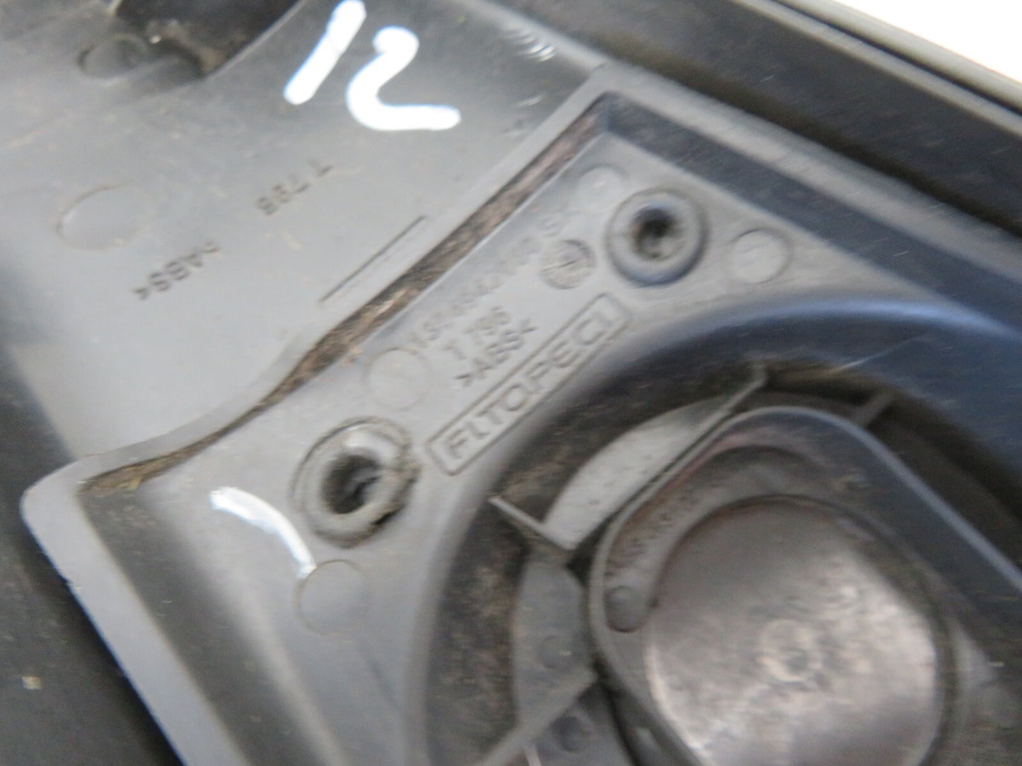 PEUGEOT BIPPER NS PASSENGER SIDE TWEETER COVER TRIM 2008-2015 1721-12