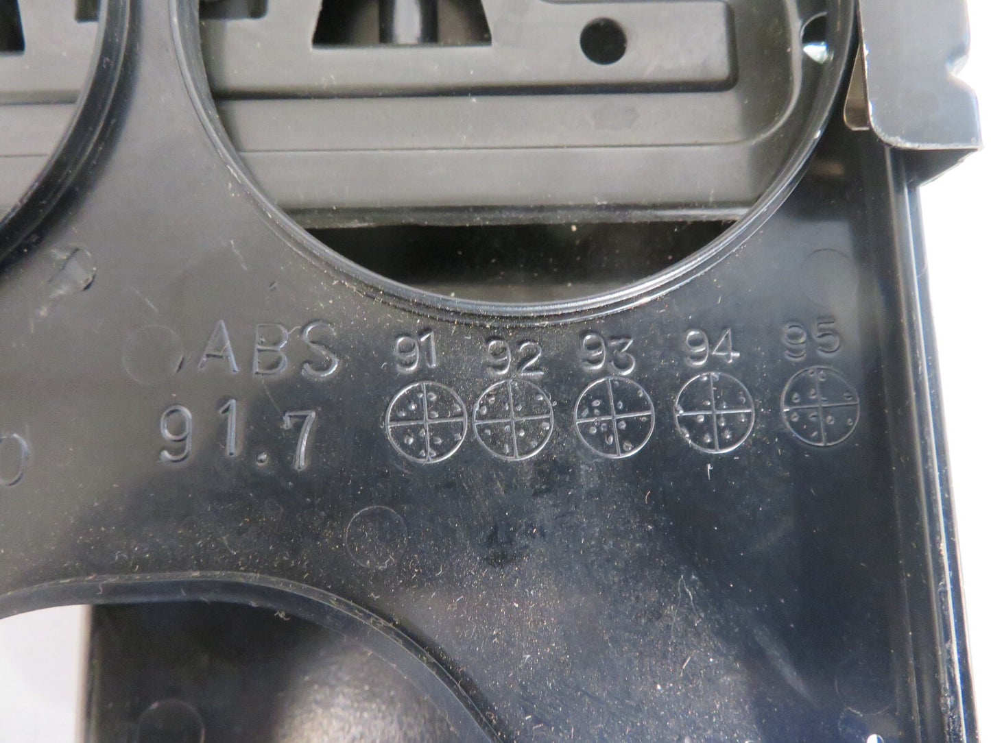 SUZUKI SWIFT GLS DASH TRIM ASH TRAY CUP HOLDER 73851-60E00 1988-2002 1439-4