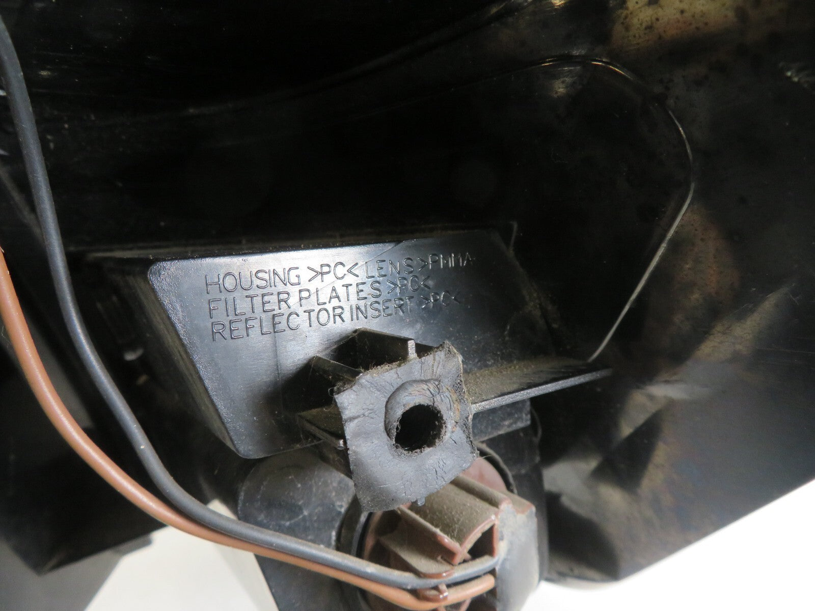 MICROCAR M GO NS PASSENGER REAR TAIL LIGHT 2008-2014