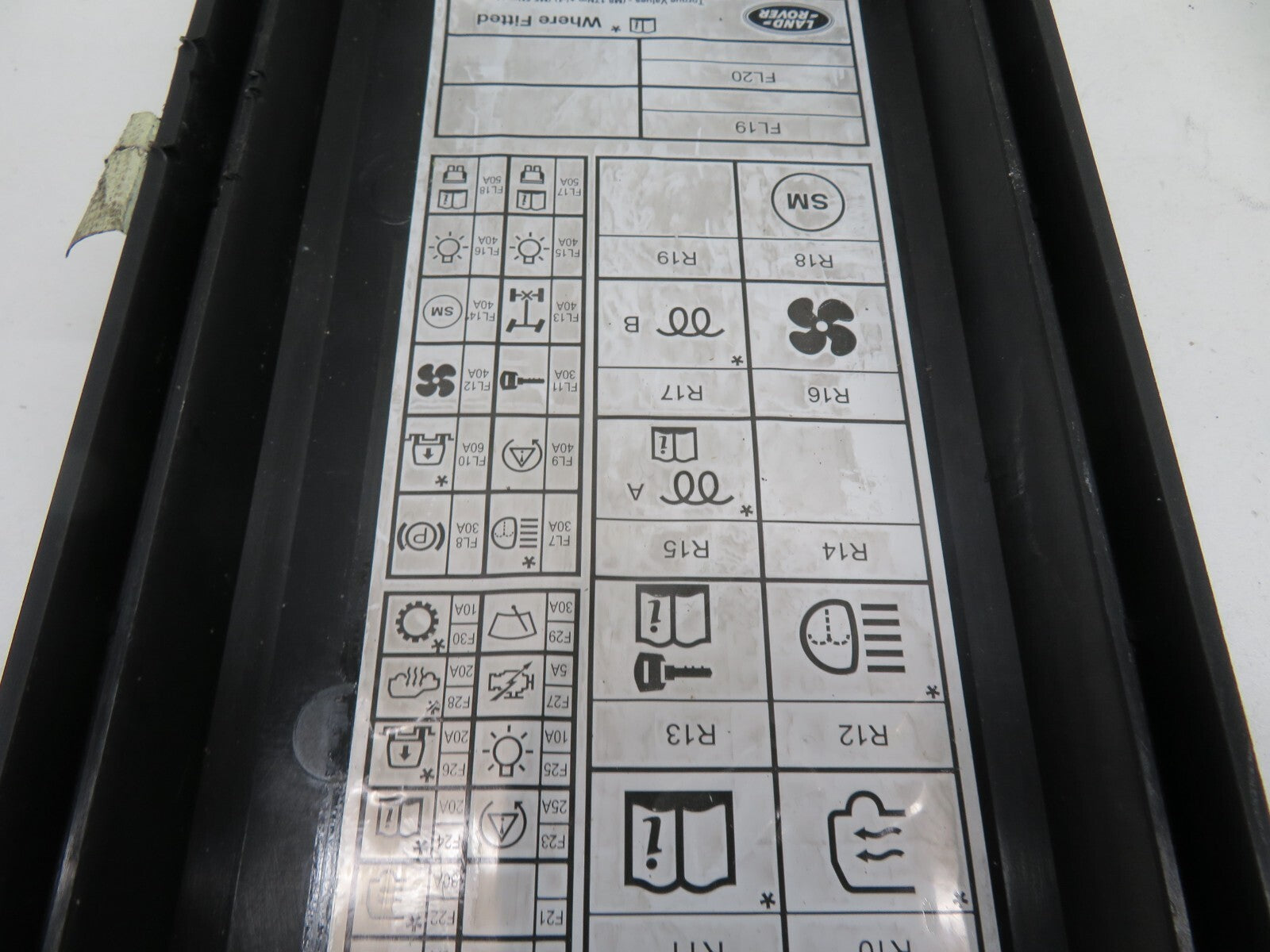 LAND ROVER DISCOVERY 3 ENGINE BAY FUSE BOX COVER 2005-2009 1212-15