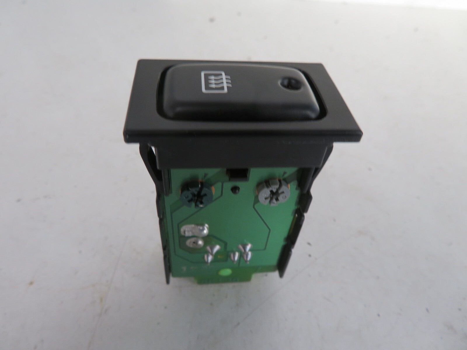 SUZUKI SWIFT GLS REAR WINDOW DEMIST SWITCH 1988-2002 1439-11