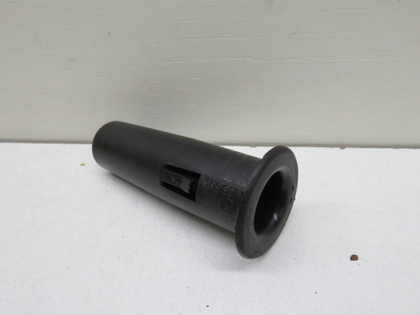 BMW E36 FRONT ARM REST BUSH TRIM 8135595 1991-1998 1658-22