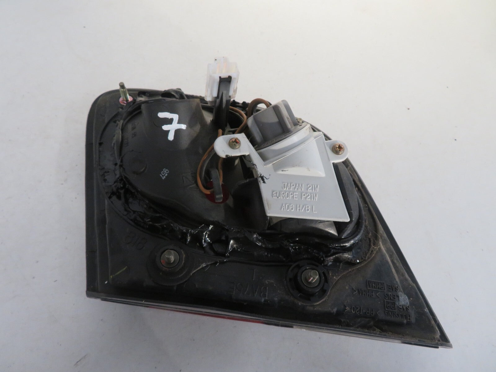 NISSAN ALMERA NS PASSENGER REAR INNER TAIL LIGHT 1998-2000 1624-7