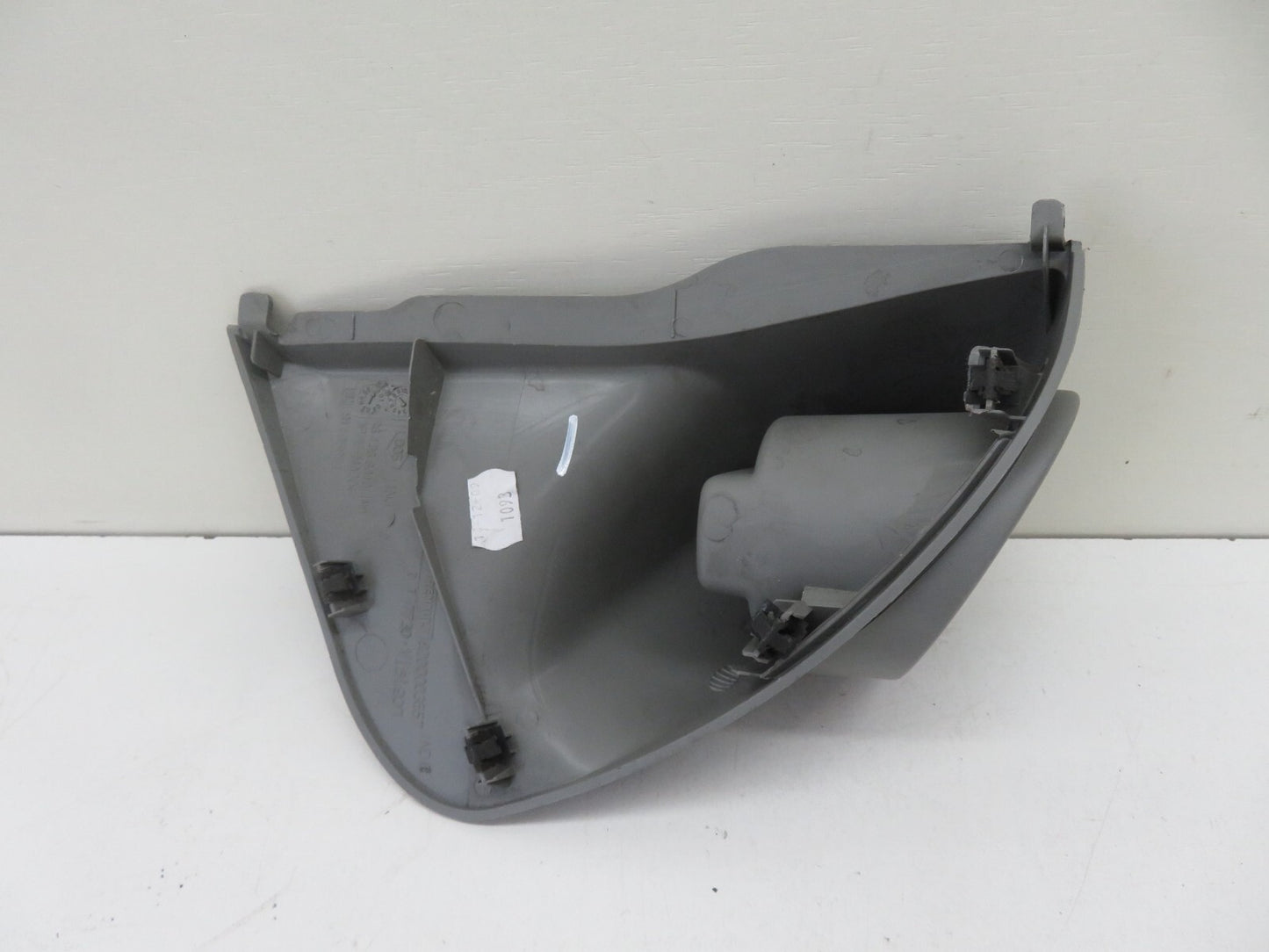 VAUXHALL VIVARO OS DRIVER CUP HOLDER TRIM 8200003557 2001-2014 1138-1