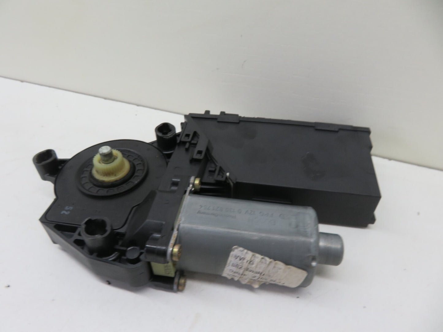 PORSCHE CAYENNE 955 OSR REAR WINDOW MOTOR RIGHT 7L0959794 2003-2006 1634-8