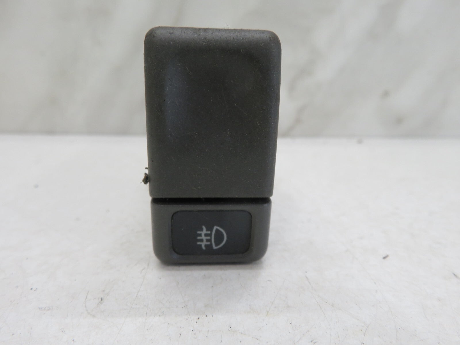 VOLVO V70 MK1 FOG LIGHT SWITCH 9148994 1996-2000 MIX1550-7