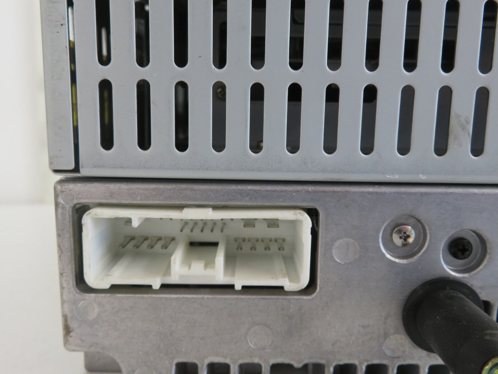 MAZDA MPV RADIO CD HEAD UNIT LD67669R0B 2000-2005 A1222-20