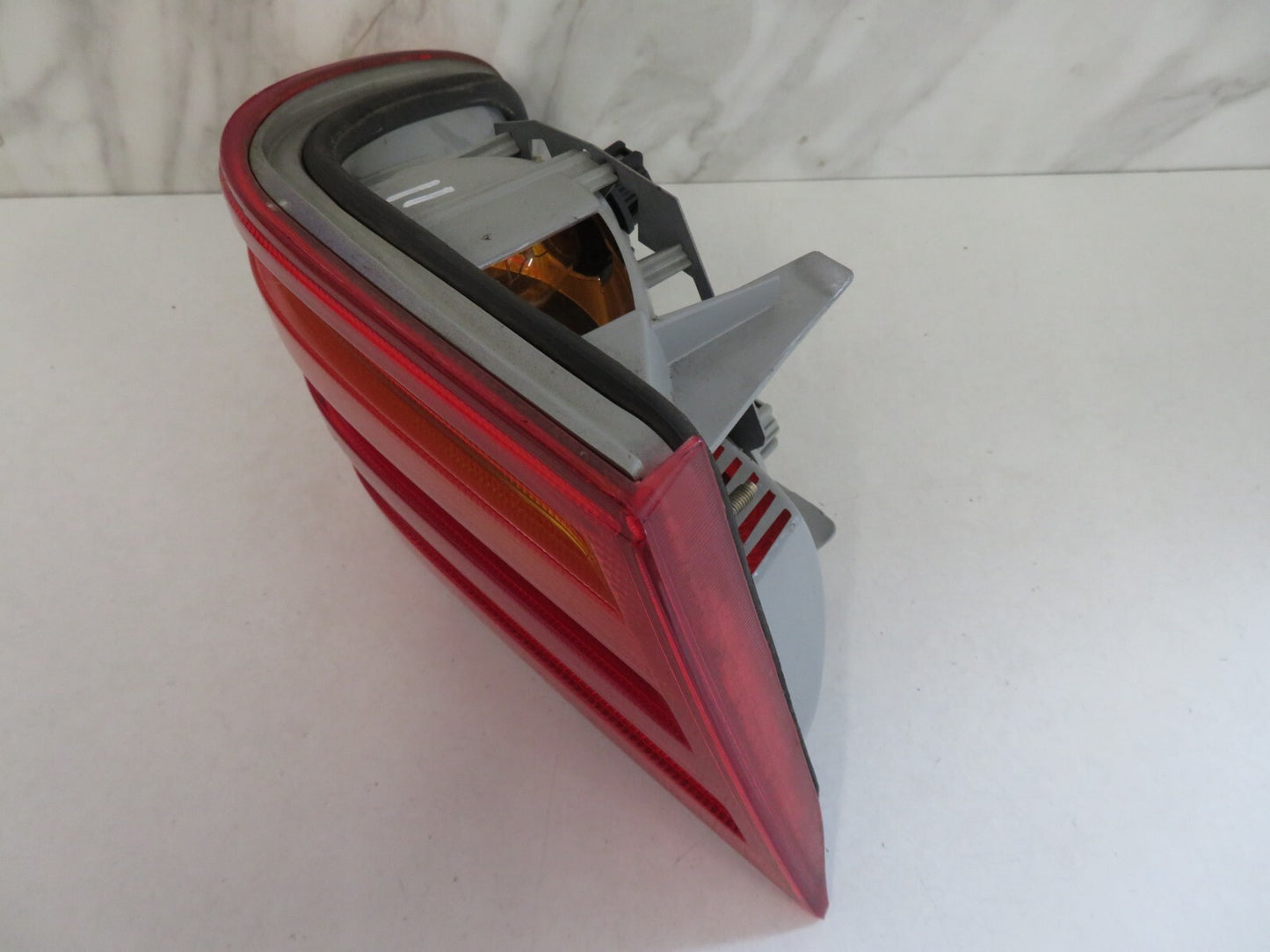 MERCEDES E CLASS W210 NS PASSENGER REAR TAIL LIGHT 1995-2002 1129-11