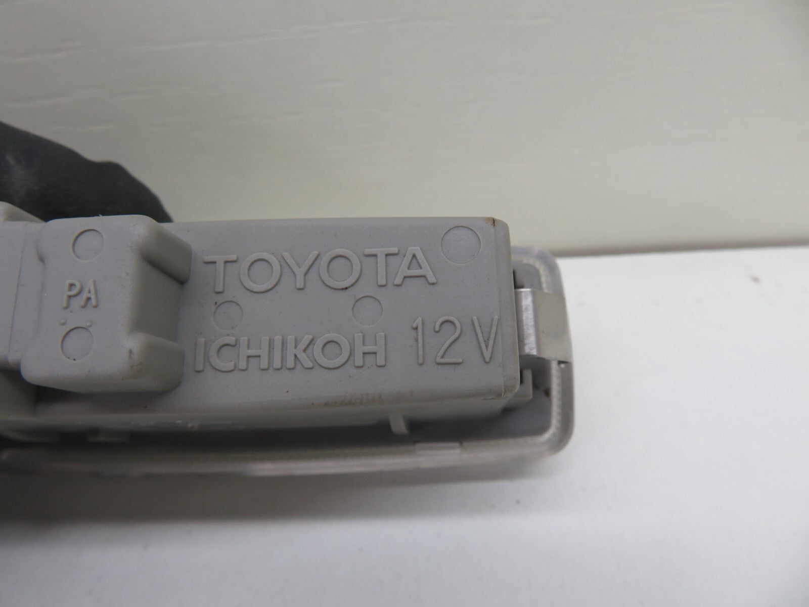 TOYOTA LEXUS SOARER REAR BOOT INTERIOR LIGHT 1991-1999 1242-10