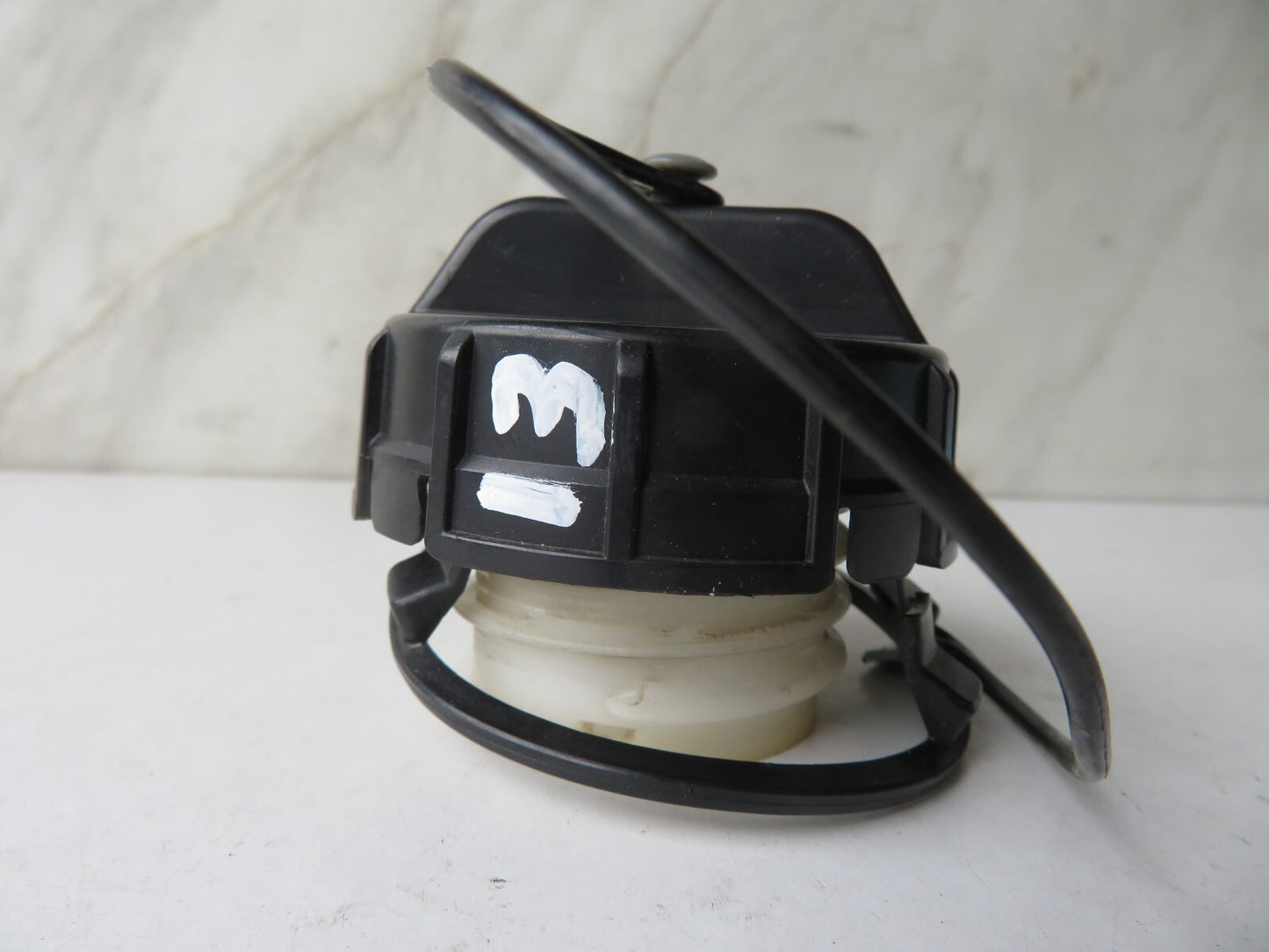 MAZDA 5 MPV FUEL FILLER CAP 2005-2010 A1335-13