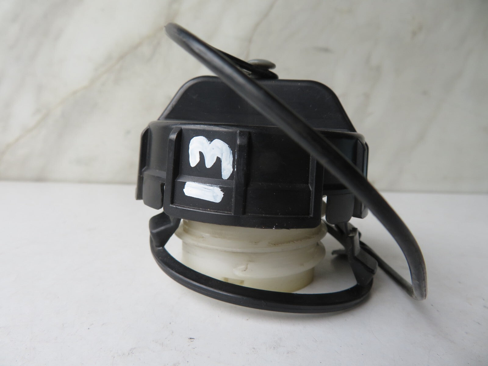 MAZDA 5 MPV FUEL FILLER CAP 2005-2010 A1335-13