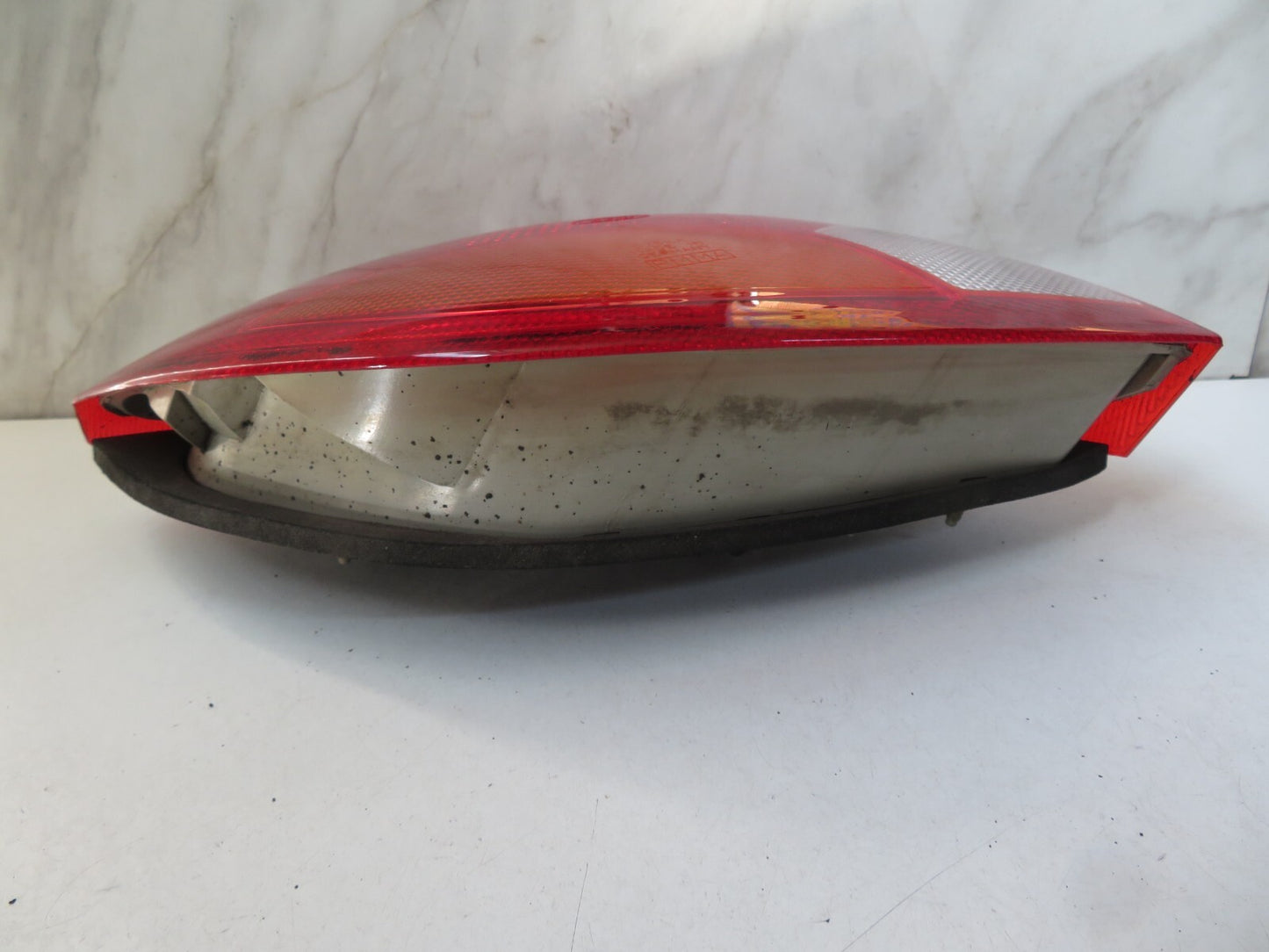 FORD KA NS PASSENGER REAR TAIL LIGHT 97KG-13N004-BA 1996-2008 A1409-1